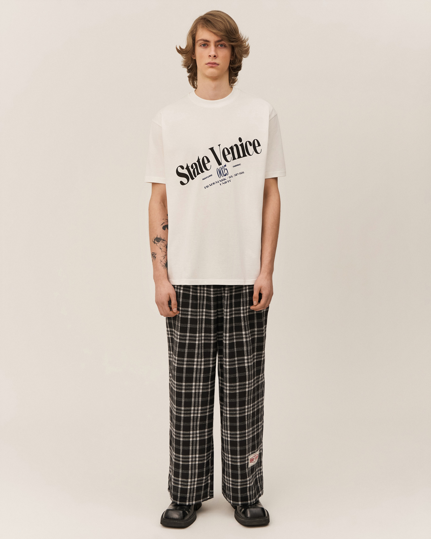 Футболка классического свободного кроя