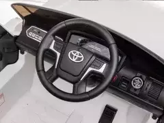 Toyota LAND CRUISER (лицензионная модель)