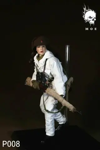 Фигурка Советская женщина снайпер в зимней экипировке масштаб 1/6 MOETOYS