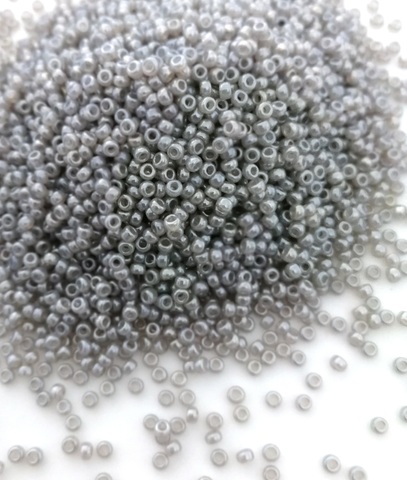 15/0 RR-0526 SILVER GRAY CEYLON