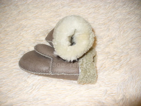 Детские варежки из дубленой кожи