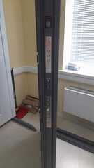 Уличная входная дверь с терморазрывом Термолаб 1 тепло 10 Белый софт рельеф, с текстурой