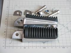 Подножки пассажирские Yamaha XJR400 XJR1200 XJR1300 FZ1 FZ6 FZ400TMD900