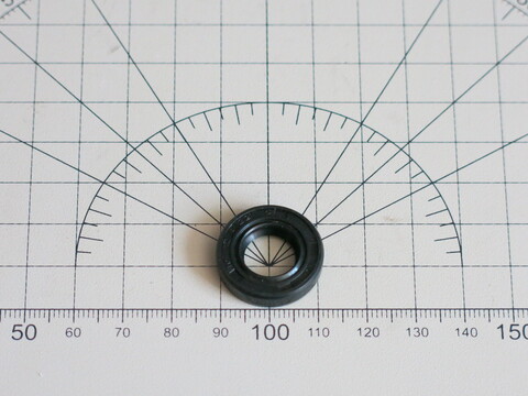 Сальник помпы 12x22x5