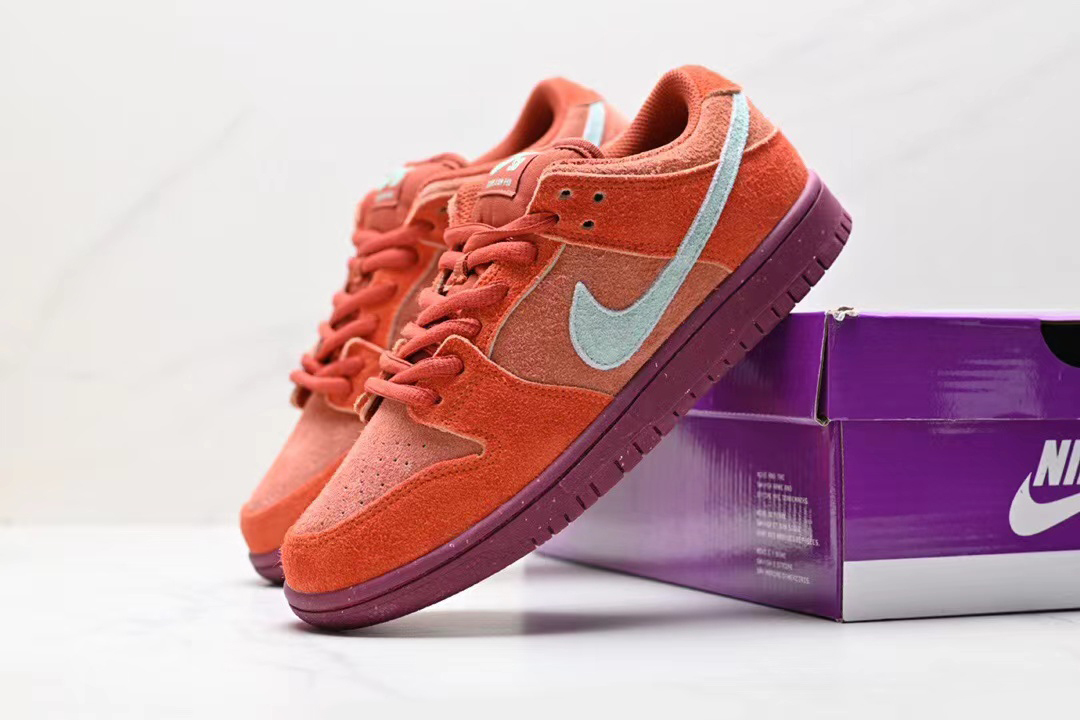 All red nike sb deals