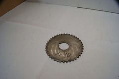 Фреза отрезная дисковая по металлу 110х3х27мм. z=40  Р9 СССР со шпонкой