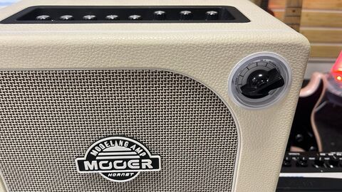 Гитарный комбо MOOER DH02 Hornet 15WH