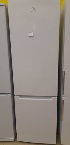 Холодильник Indesit DS320W (б/у)