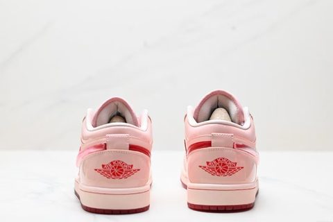 Air Jordan 1 Low 'Valentine’s Day' 