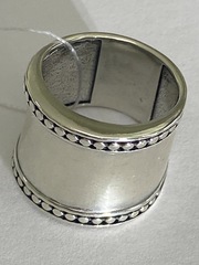 Ожерелье (кольцо из серебра)