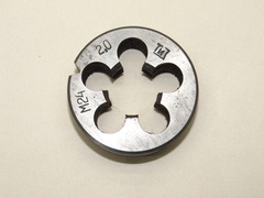 Плашка М24х2 d=55мм