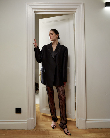 Брюки из тонкого кружева черный