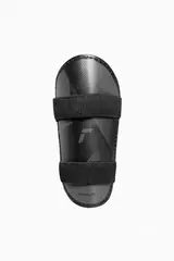 Наколенник Reusch Compact Lite - черный