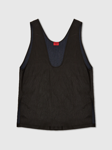 Топ с глубоким вырезом оригинального кроя 