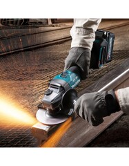 Аккумуляторная угловая шлифовальная машина 125 мм XGT® Makita GA005GZ