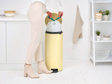 Мусорный бак newIcon с педалью 30 л, артикул 233845, производитель - Brabantia, фото 3