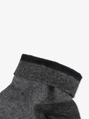 Men’s grey short socks (2 shades)