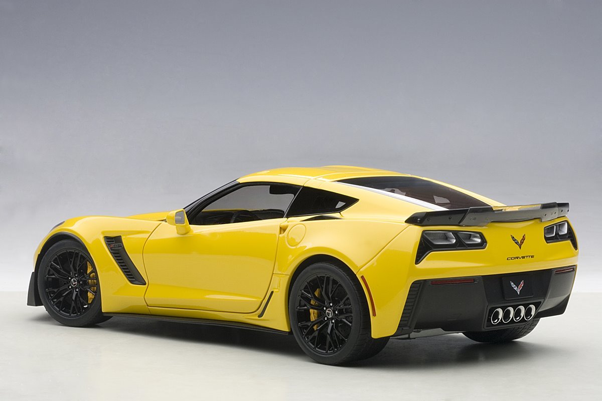 Chevrolet Corvette Р¶РµР»С‚С‹Р№