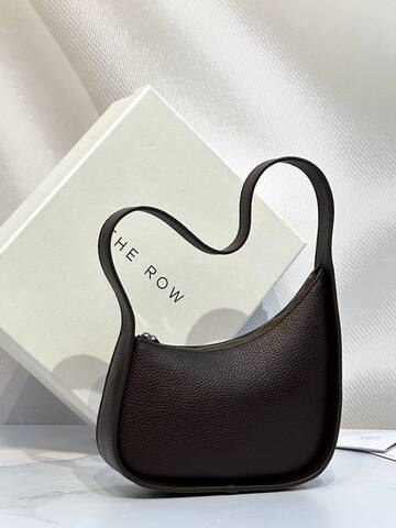 Сумка The Row Half Moon из зернистой кожи