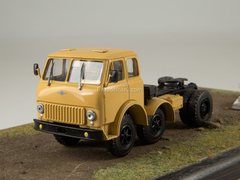 MAZ-520 truck tractor 1:43 Legendary trucks USSR #29