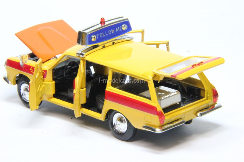 MODEL CARS GAZ-2402 Volga Aeroflot Escort orange Agat Mossar