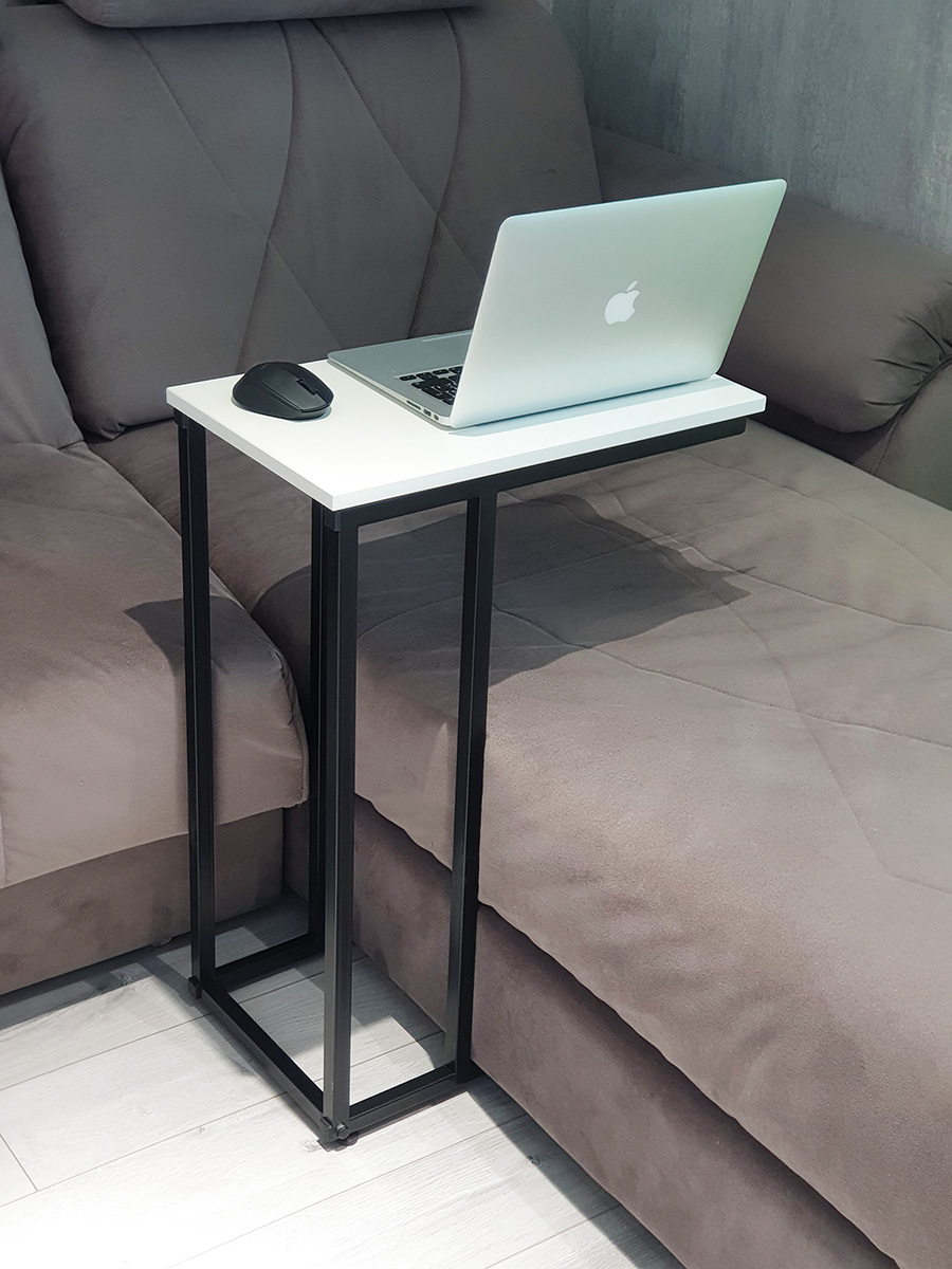 Столик для ноутбука современный