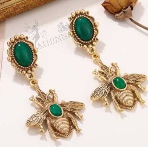 sergi-dlinnye-s-podveskami-muhi-v-stile-askew-london