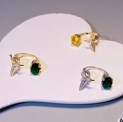 Кольцо ПТИЧКА КОЛИБРИ с изумрудным камнем