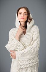 Описание по вязанию пуловера спицами "Cabled"