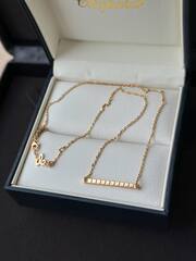 kole-chopard-s-podveskoj-white-rose-vgold-ice-cube