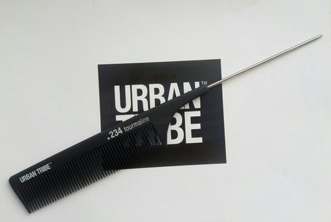 URBAN TRIBE Расчёска с металлическим хвостиком Tourmaline 21 см.