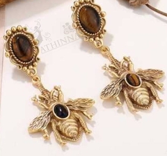 sergi-dlinnye-s-podveskami-muhi-v-stile-askew-london