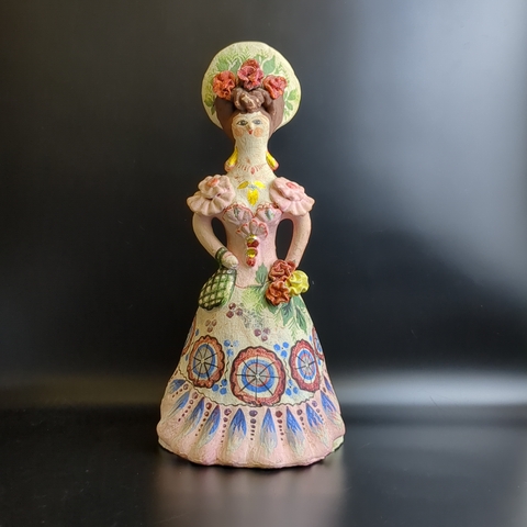 Дымковская игрушка "Барыня с цветами и сумкой" . СССР. Высота 34 см
