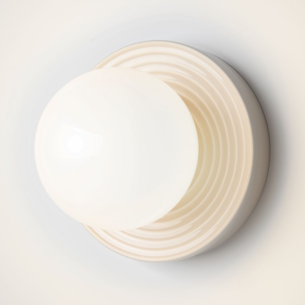 Бра Maytoni Modern MOD403WL-01BG