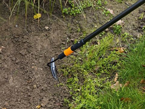 Черенок универсальный Fiskars QuikFit, размер: L, чёрный графитовый (1000661)