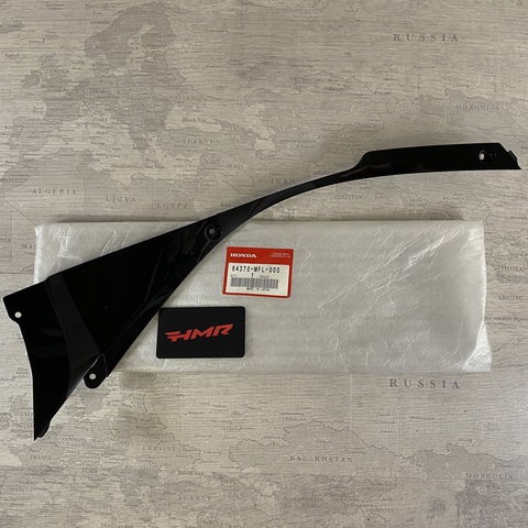 Honda Обтекатель внутренний правый CBR 1000 64370-MFL-000