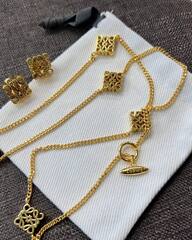 kole-cepochka-na-zamke-togl-loewe-s-logotipami