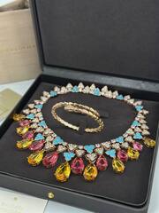 54123-komplekt-ukrashenij-kole-sergi-v-stile-bvlgary