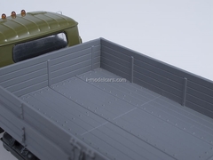 ZIL-133GYa board khaki-gray AutoHistory 1:43