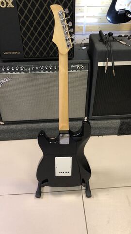 TERRIS TST-39 BK Электрогитара