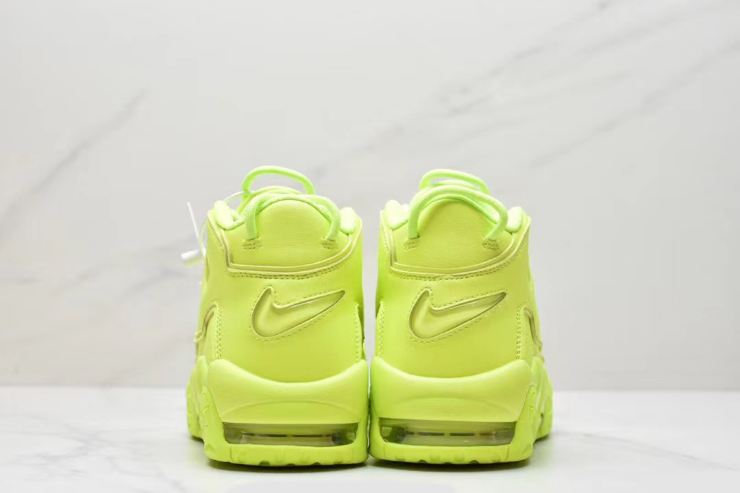 Nike Air More Uptempo Volt