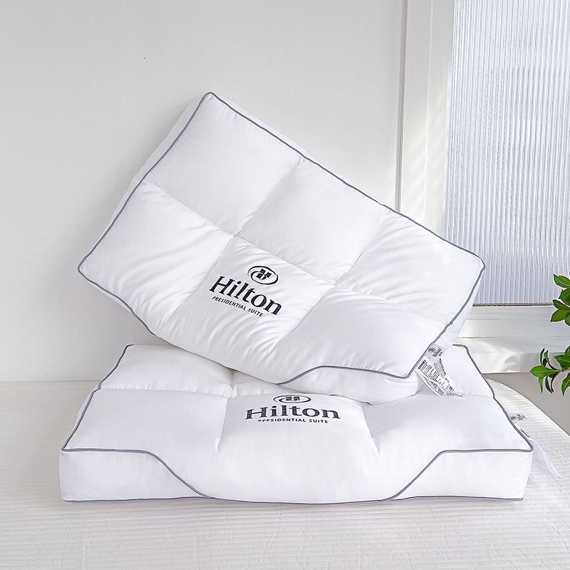 Подушка Hilton Garden Сатин, 50х70 микрогель