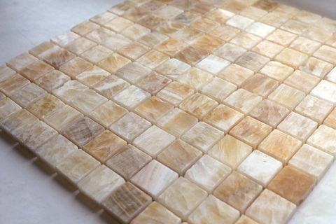 Мозаика LeeDo Caramelle: Pietrine - Onice Beige полированная 29,8x29,8х0,7 см (чип 23х23х7 мм)