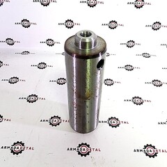 Палец (правая сторона, крепление штока ГЦ подъема к передней стреле) | VOE16200462 | TMP