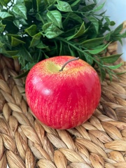 Яблоко зеленое, розовое, бордовое, реалистичное, 8,5 см, муляж, пенопласт, цвет микс, набор 3 шт.