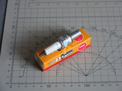Свеча зажигания Ngk 6263 cr9E standard spark plug