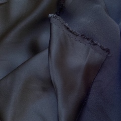 Кади итальянский черного цвета