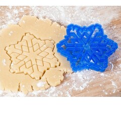 Форма для вырезки теста "Снежинка"