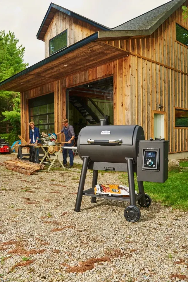 Гриль пеллетный Broil King REGAL PELLET 500