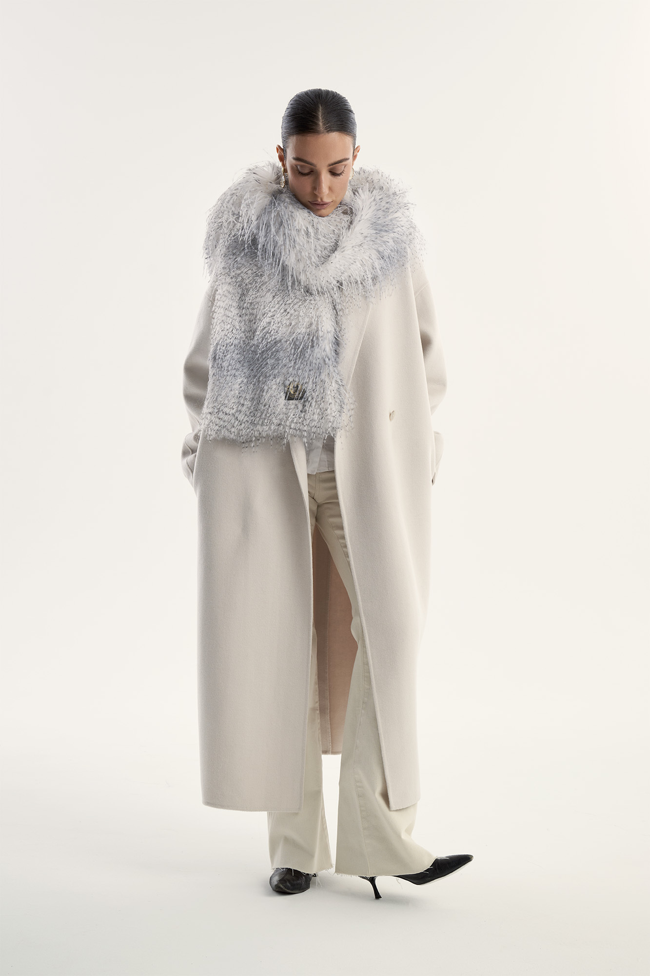 Шарф меховое боа серо-голубой